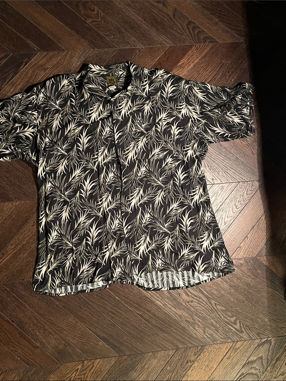 Black Short-Sleeve Button-Down Shirt with Cream Leaf Print
